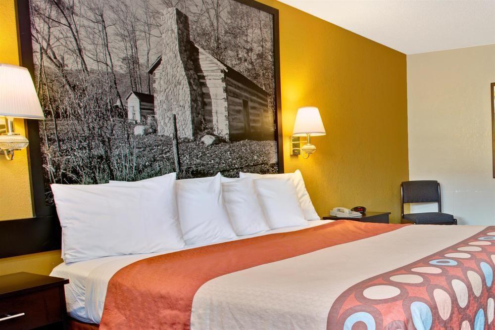 Super 8 By Wyndham Cincinnati-Springdale Oh Экстерьер фото