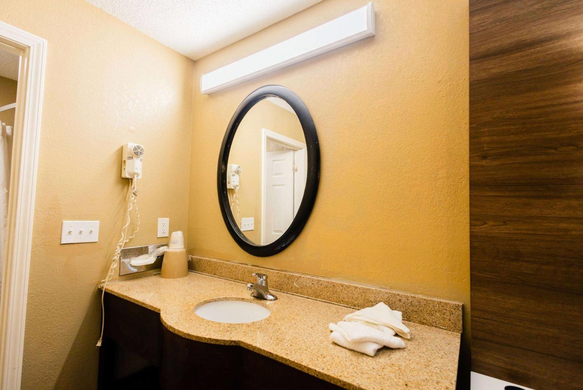 Super 8 By Wyndham Cincinnati-Springdale Oh Экстерьер фото
