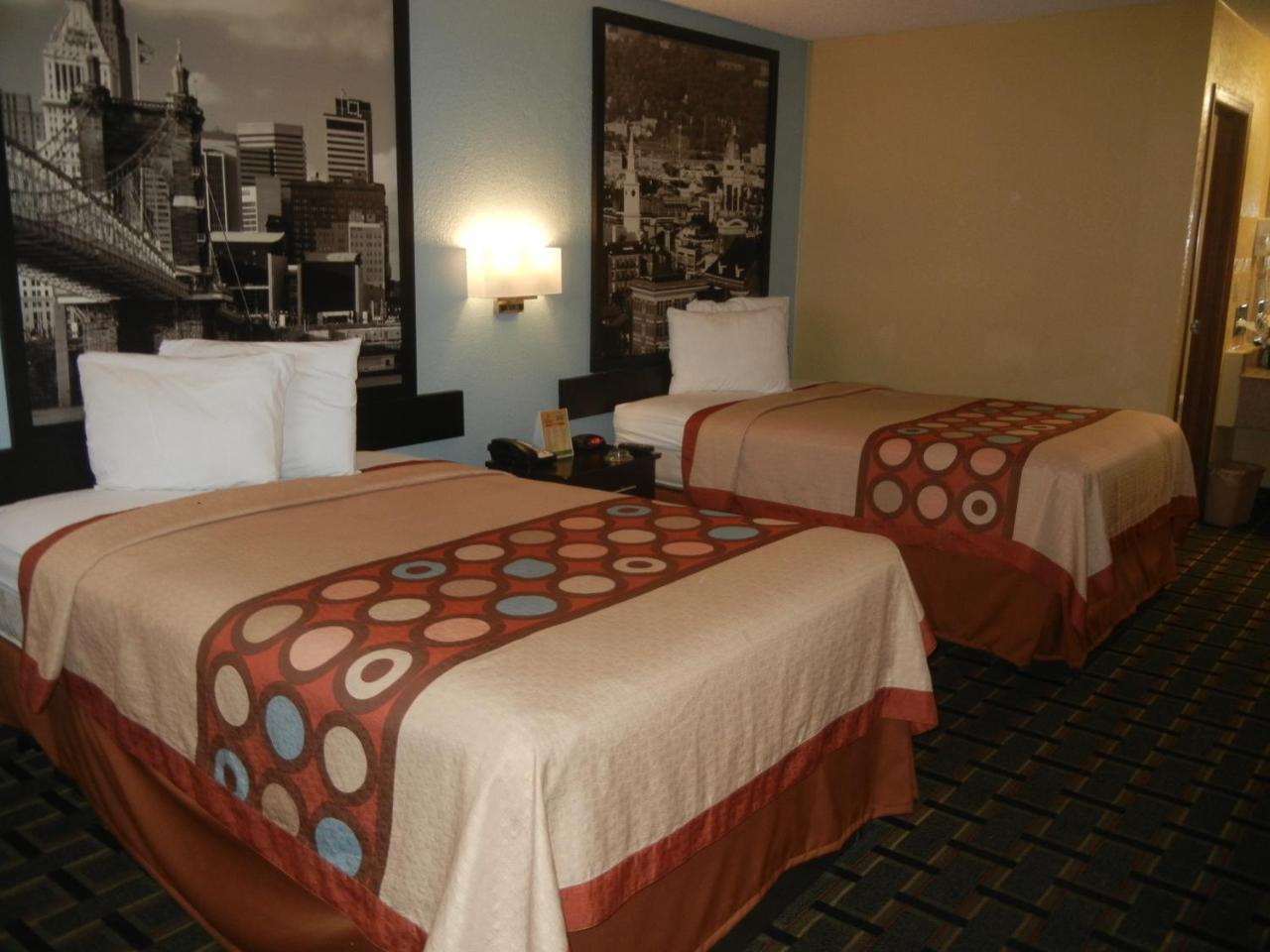 Super 8 By Wyndham Cincinnati-Springdale Oh Экстерьер фото